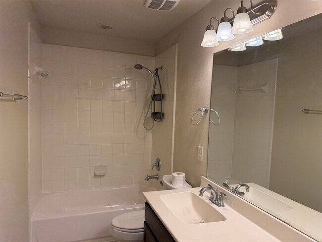 Photo - 29015 Davenport Dr