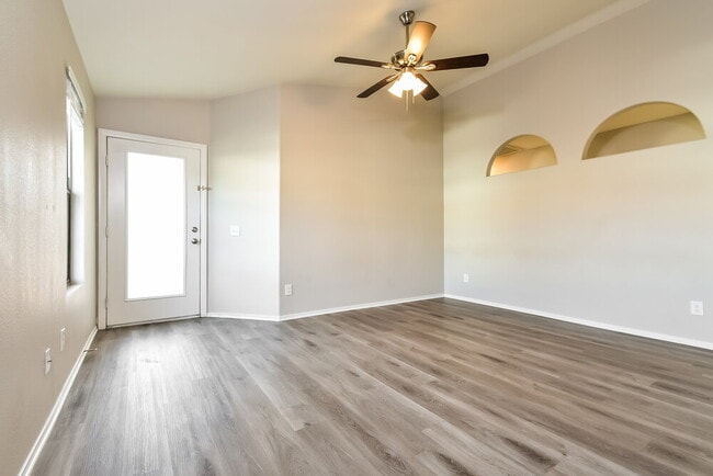 Photo - 4828 Rush Springs Dr