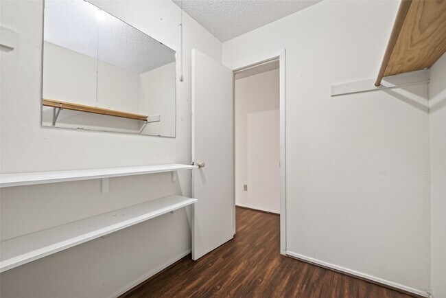 Photo - 9435 Pagewood Ln