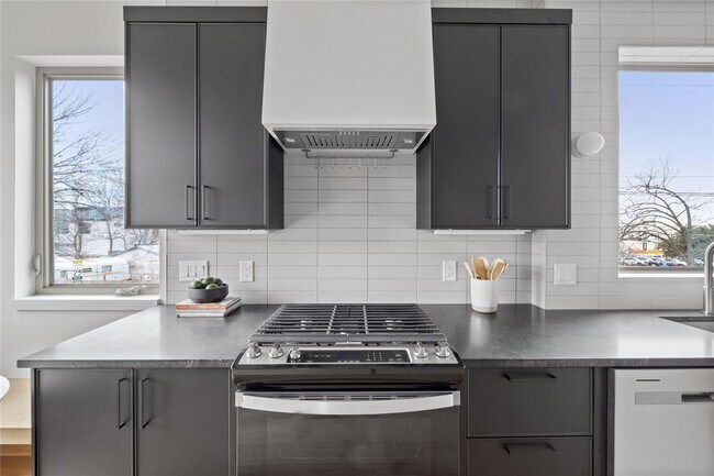 Photo - 700 Denson Dr Unit 2102