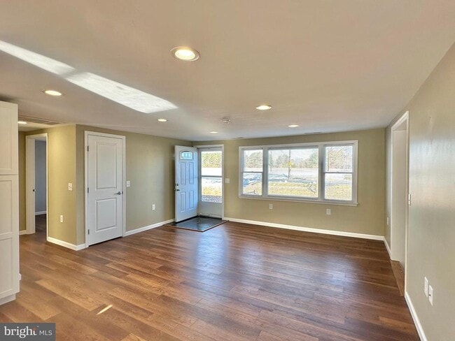 Photo - 10350 N Claiborne Rd