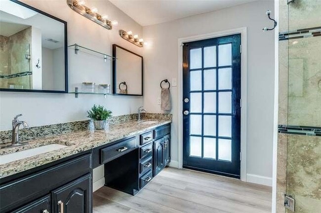 Photo - 150 Edgewood Dr