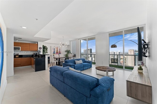 Photo - 253 NE 2nd St Unit 4304