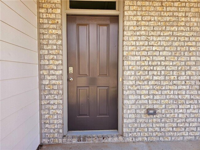 Photo - 306 Walnut Grv Wy