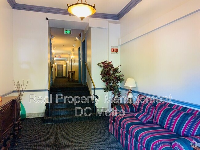 Building Photo - 815 Maryland Ave NE Unit #101 Rental