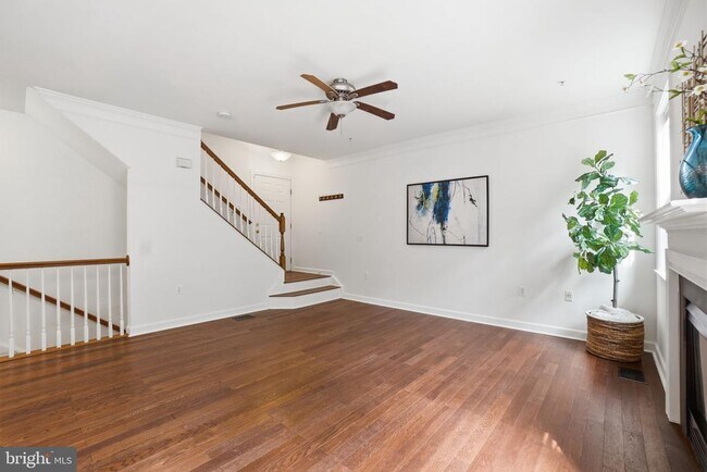 Photo - 13666 Salk St