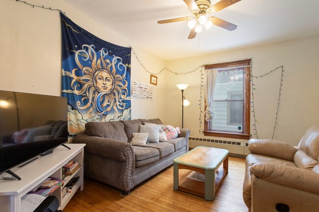 Photo - 1028 23rd Ave SE