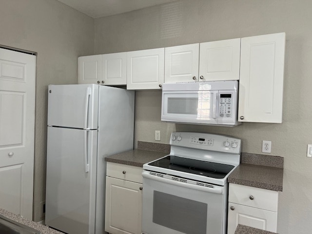Kitchen - 852 Grand Regency Pointe Unit 200
