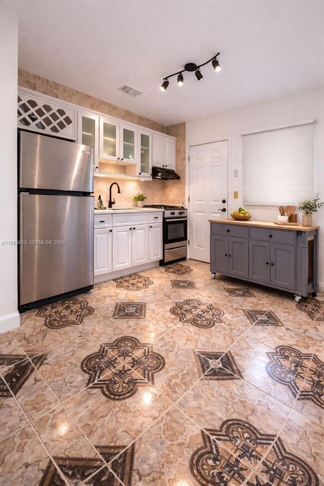 Photo - 4001 NW 15th Ave Unit 4001