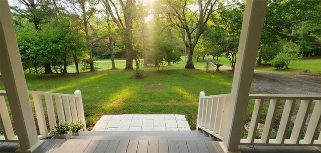 Photo - 696 Keetor Rd
