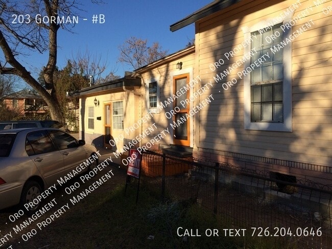 Building Photo - 203 Gorman-#B Unit #B