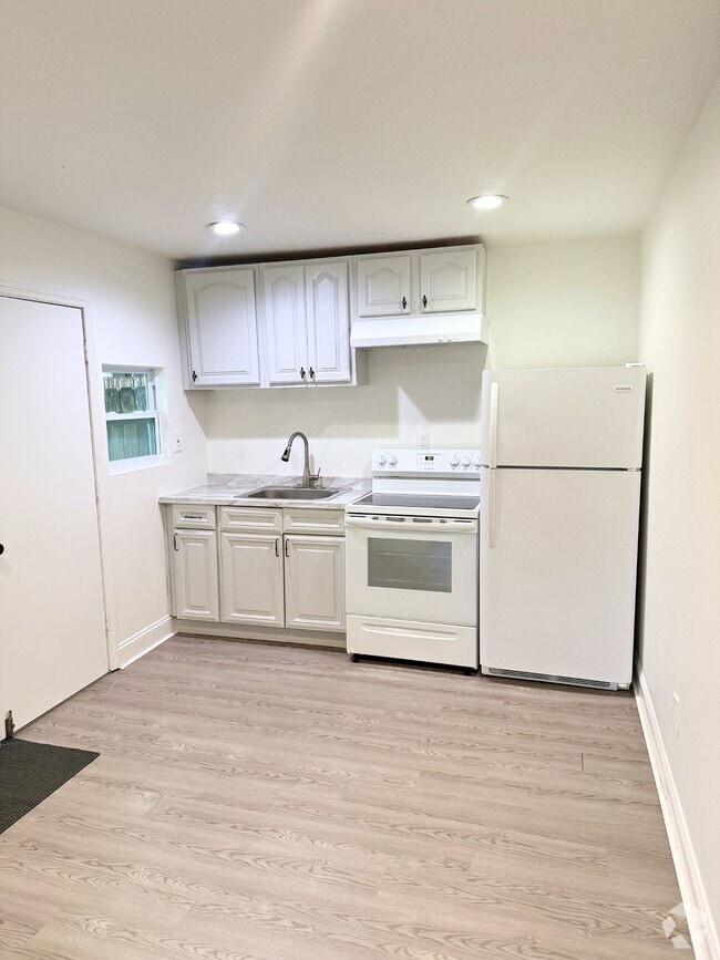 Building Photo - 2315 Carroll Pl Rental