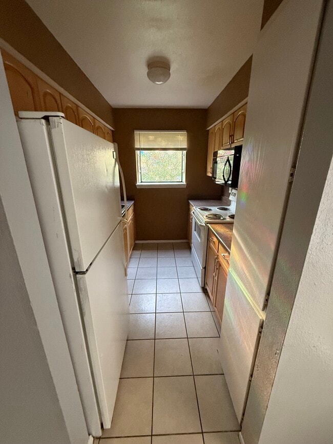 Photo - 2009 West Loop