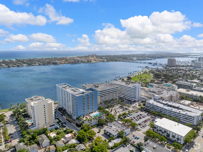 Building Photo - 1551 N Flagler Dr Unit 517 Rental