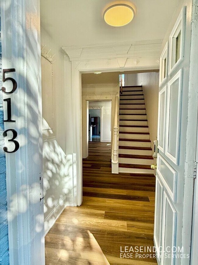 Photo - 513 N St NW