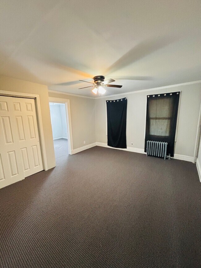 232 Glen Cove Ave