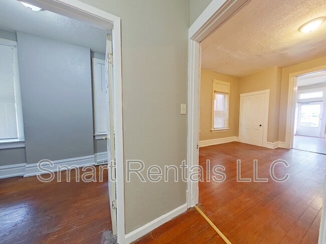 Photo - 2711 Keokuk St