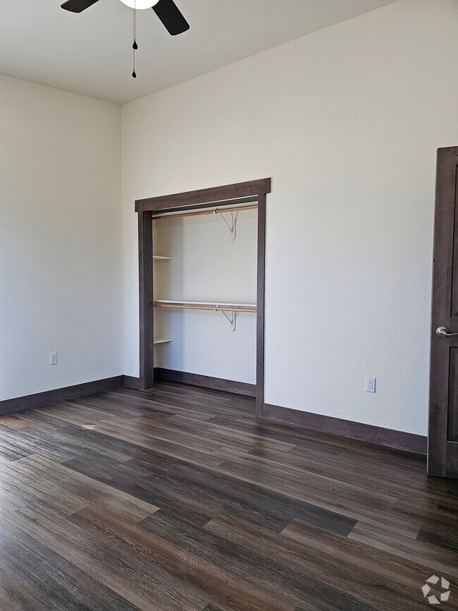 Building Photo - 2870 W Villa Loop Rental