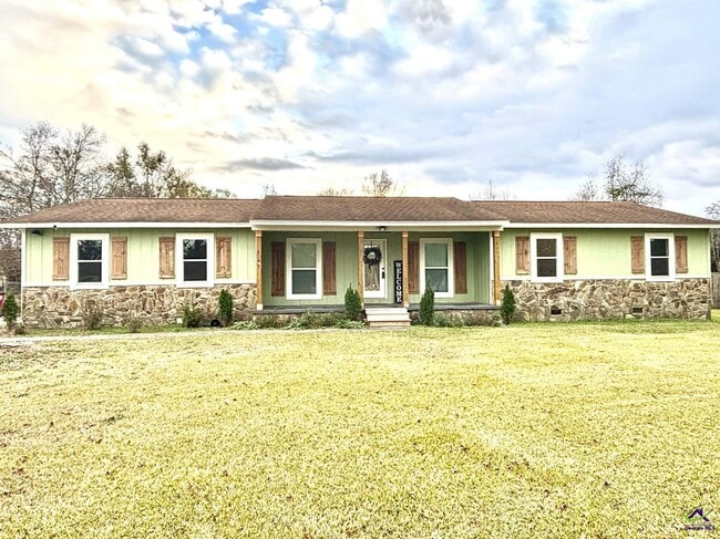 Building Photo - 2800 S Estates Rd