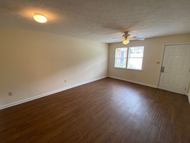 Photo - PRE-LEASING FOR AUGUST 2026!