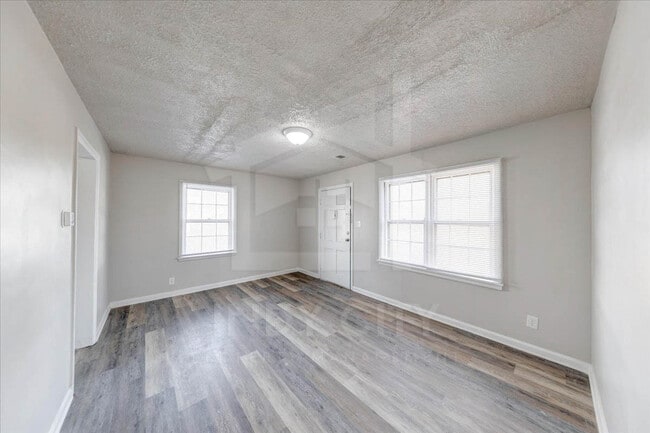 Photo - 2854 S Keystone Ave