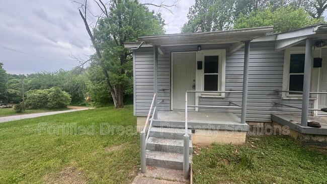 Photo - 723 Humphrey Ct House