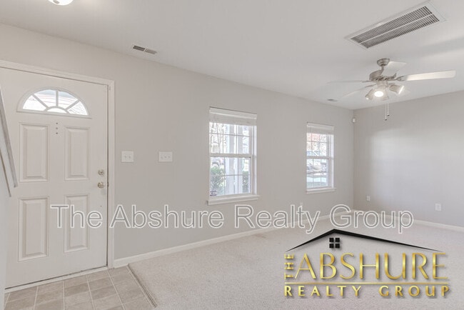 Photo - 5223 Malik Dr