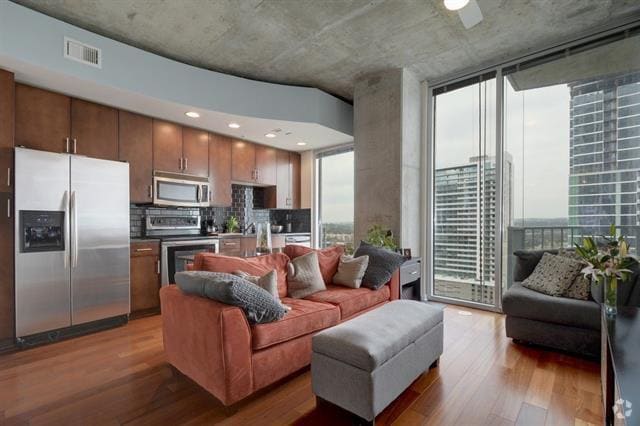Building Photo - 360 Nueces St Unit 1904 Rental
