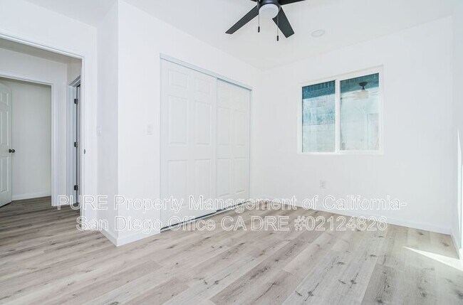 Photo - 138 Demona Pl