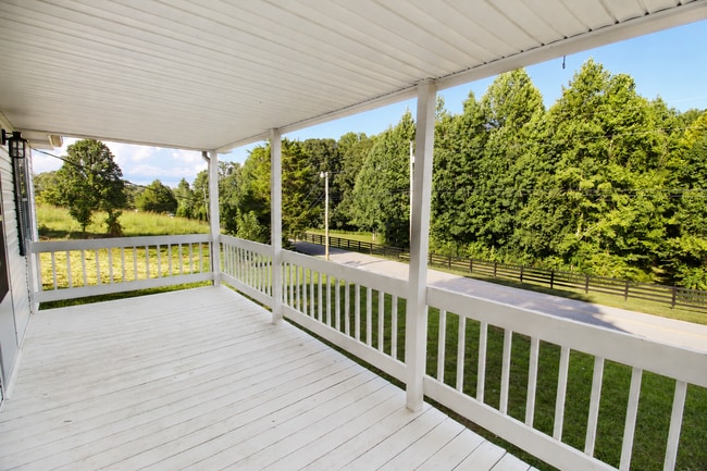 Photo - 945 W Gate Rd