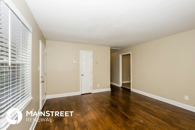 Photo - 3630 Sargeant Dr