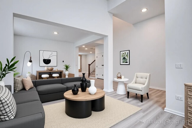 Photo - 205 Tinana St