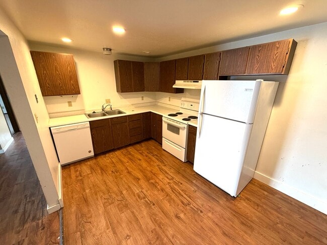 Photo - Pet Friendly 2 Bed 1 Bath Apartment on Westside of Town! Unit 22 - 1