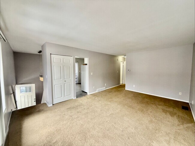 Photo - 2081-2083 Shangrai La Dr SE Apartamento Unidad 2081 Shangrai La Dr SE