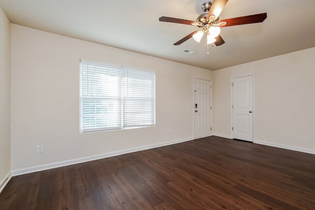 Photo - 1433 Tamarino Dr