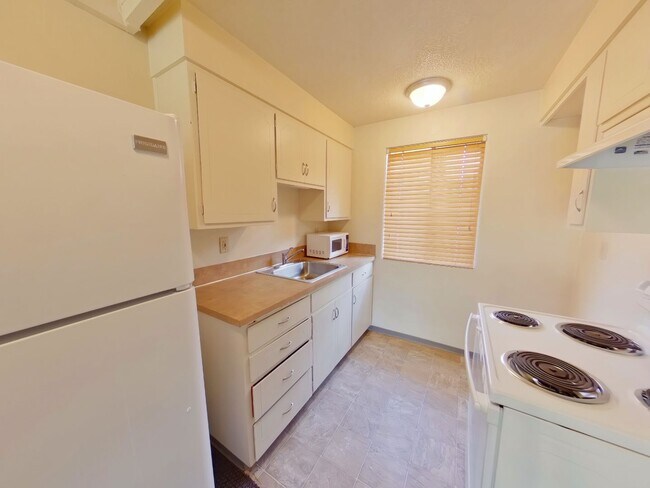 Photo - 1695 Patterson Street