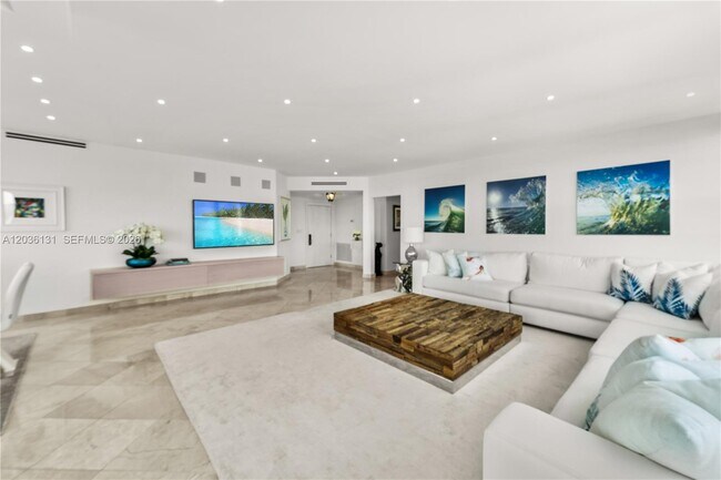 Photo - 5640 Collins Ave Unidad 4D