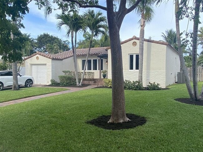 Photo - 300 NE 17th Ave