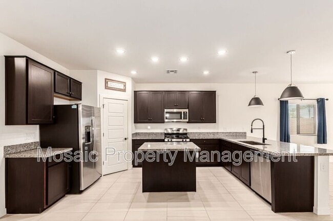 Building Photo - 35208 W Santa Monica Ave Rental