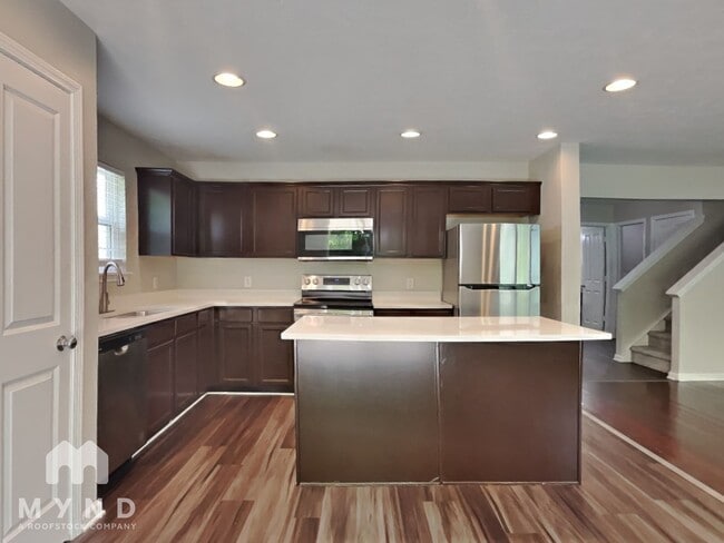 Photo - 8042 Loveridge Drive