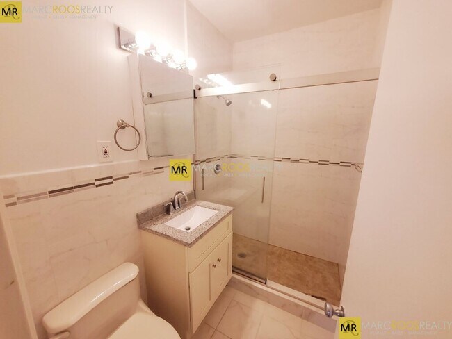 Photo - 573 Washington St Unidad 19