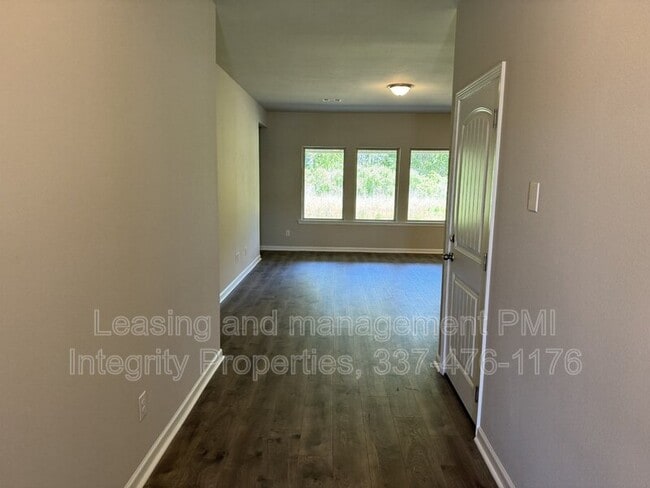 Photo - 231 S Lakepointe Dr