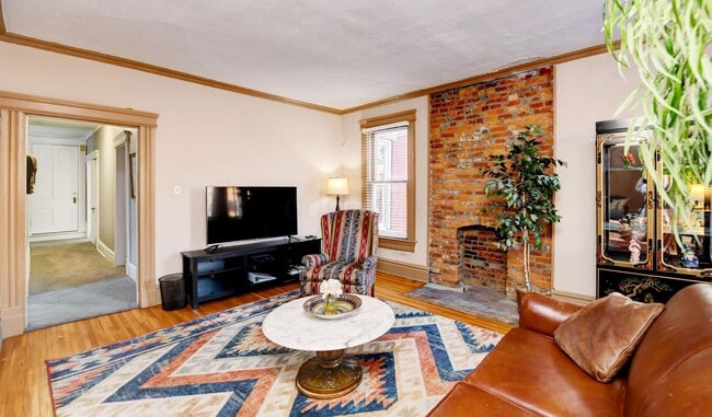 Photo - 705 Bryden Rd