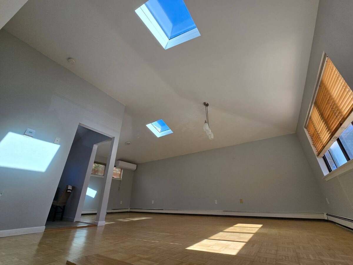 Photo - 85 Venice Ave