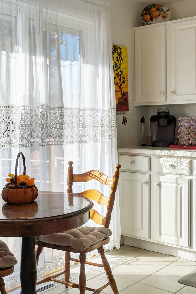 Photo - 2612 Lark Dr