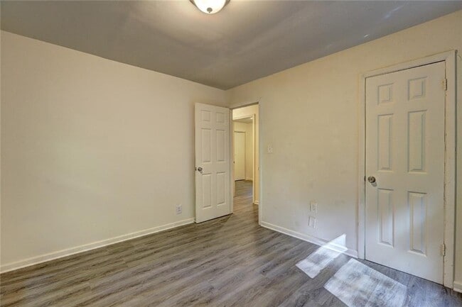 Photo - 1208 4th Ave W