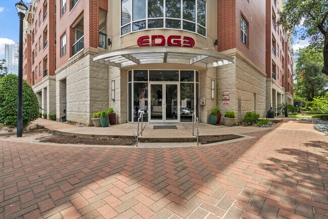 Building Photo - 300 St Joseph Pkwy Unit 219 Rental