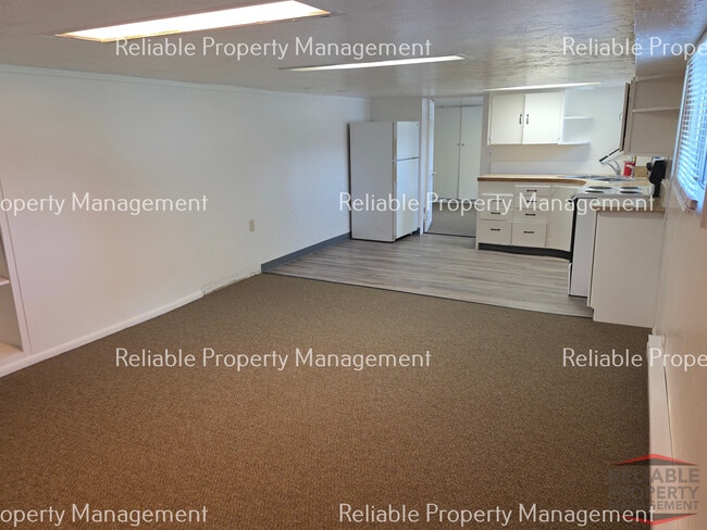 Photo - 561 N Water Ave