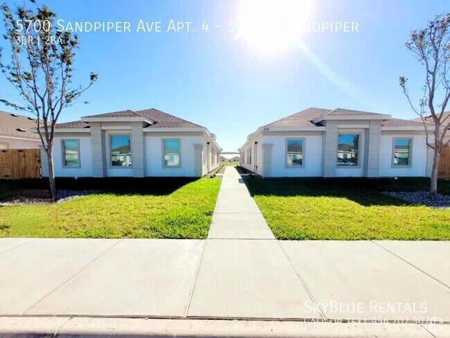 Building Photo - 5700 Sandpiper Ave Unit 5700-4 Sandpiper Rental