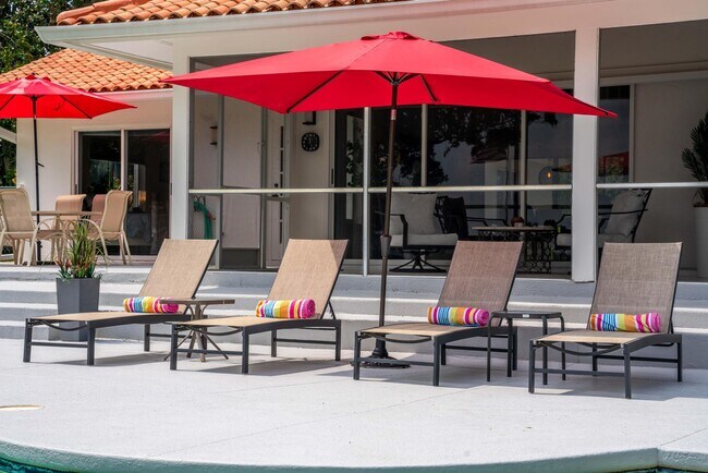 Pool Seating - 7906 Swiss Fairways Ave